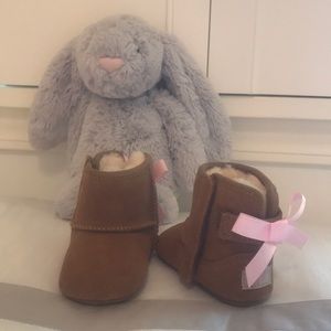 NWOT baby girl Ugg booties